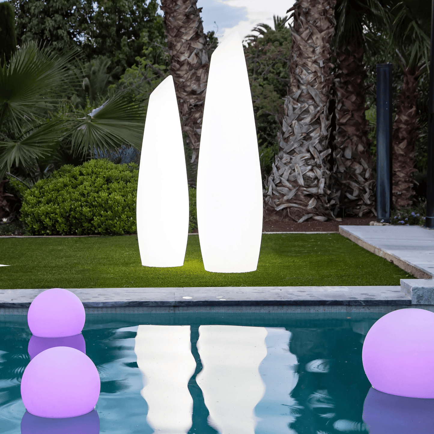 Designer garden ball lamp