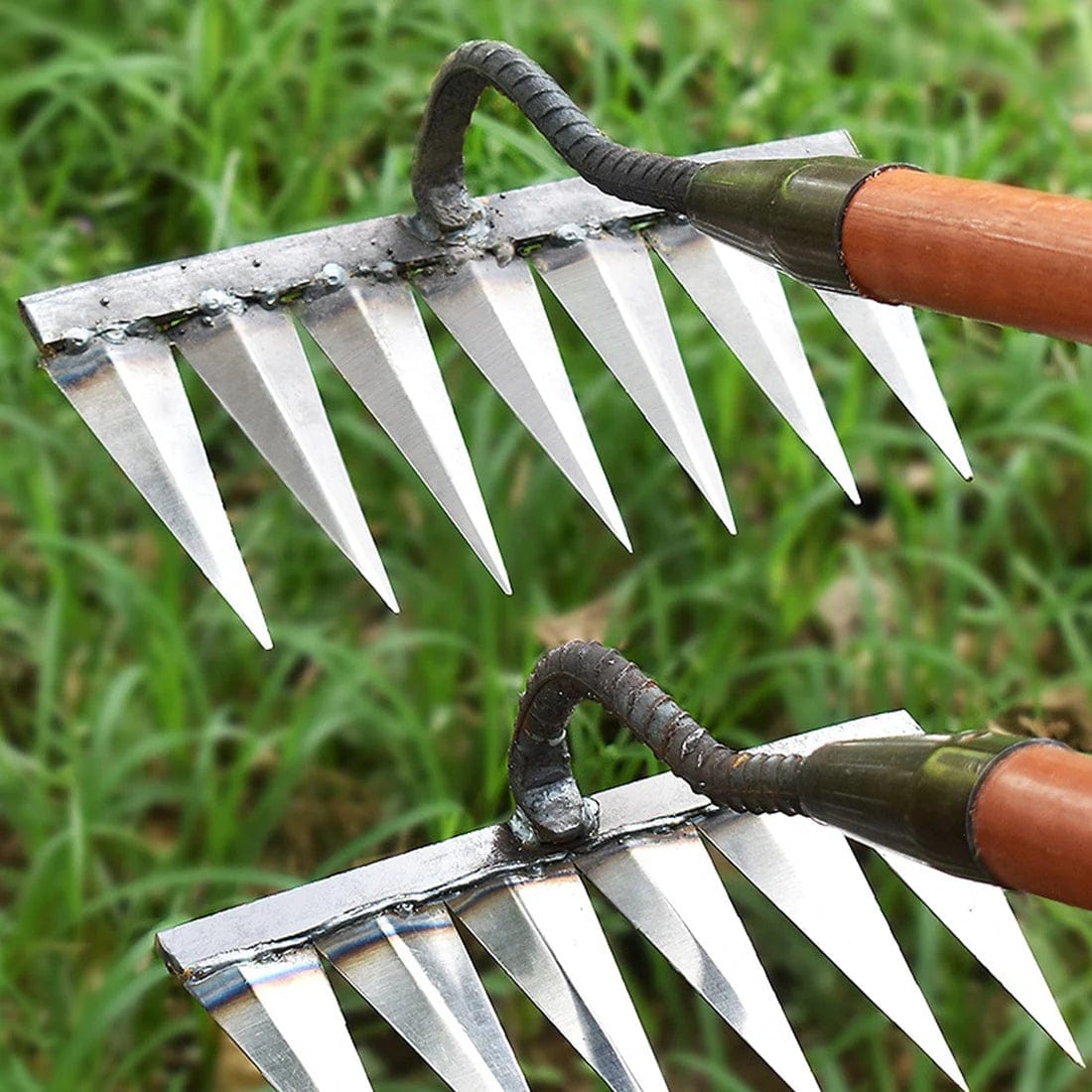 Weeding rake
